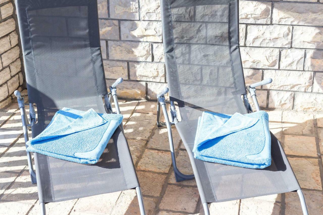 Apartments The Heart Of Croatia Pirovac Bagian luar foto